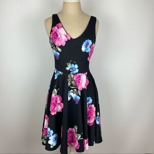 Aqua Fit & Flare Dress Black Floral Sleeveless S